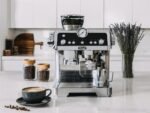 De’Longhi – La Specialista Espresso Machine with 19 bars of pressure and Milk Frother – Stainless Steel - Image 6